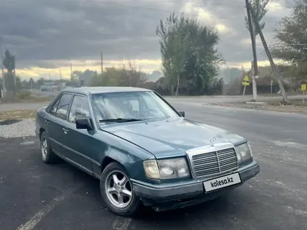 Mercedes-Benz E 230 1988 года за 855 555 тг. в Талдыкорган