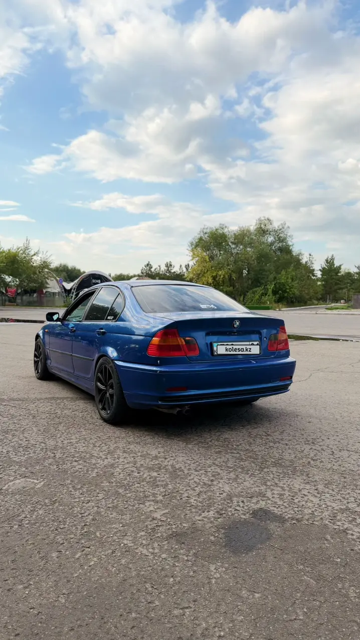 BMW 3 Series, 2002
