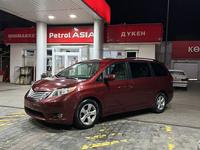 Toyota Sienna 2017 года за 15 000 000 тг. в Алматы