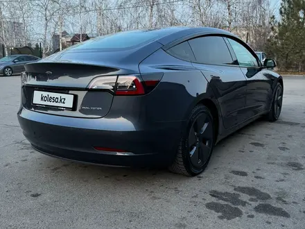 Tesla Model 3 2022 года за 20 990 000 тг. в Алматы – фото 7
