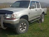 Toyota Hilux 2004 года за 2 900 000 тг. в Алматы