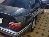 Mercedes-Benz E 220 1993 года за 2 300 000 тг. в Туркестан – фото 3