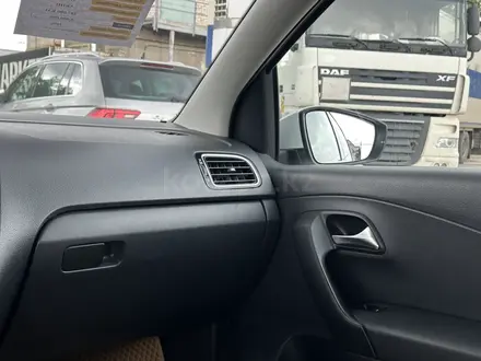 Volkswagen Polo 2018 года за 5 800 000 тг. в Актобе – фото 10