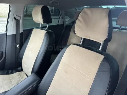 Volkswagen Polo 2018 года за 5 800 000 тг. в Актобе – фото 12