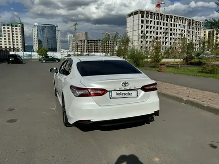 Toyota Camry 2021 года за 16 500 000 тг. в Астана – фото 7