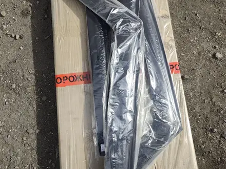 Ветровики Мерседес w463 за 20 000 тг. в Семей