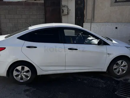 Hyundai Accent 2015 года за 3 000 000 тг. в Шымкент – фото 2