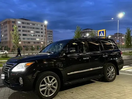 Lexus LX 570 2012 года за 28 900 000 тг. в Астана – фото 2