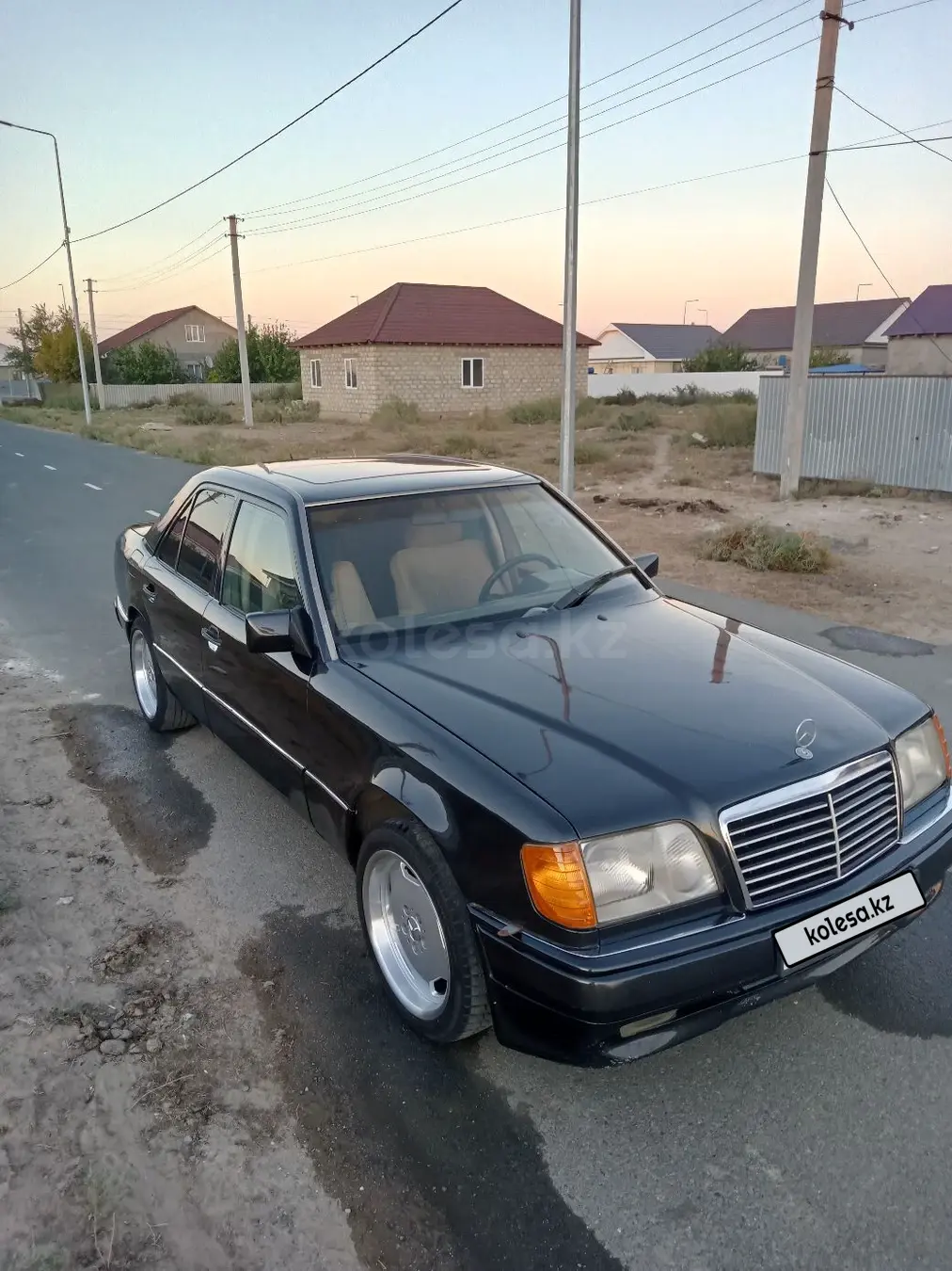 Mercedes-Benz E-Class, 1990