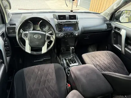Toyota Land Cruiser Prado 2016 года за 18 400 000 тг. в Актобе – фото 20