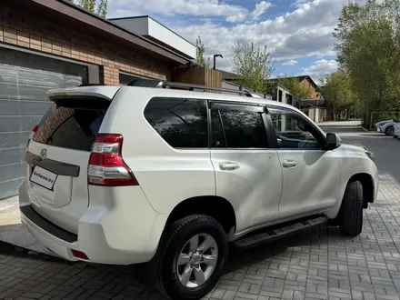 Toyota Land Cruiser Prado 2016 года за 18 400 000 тг. в Актобе