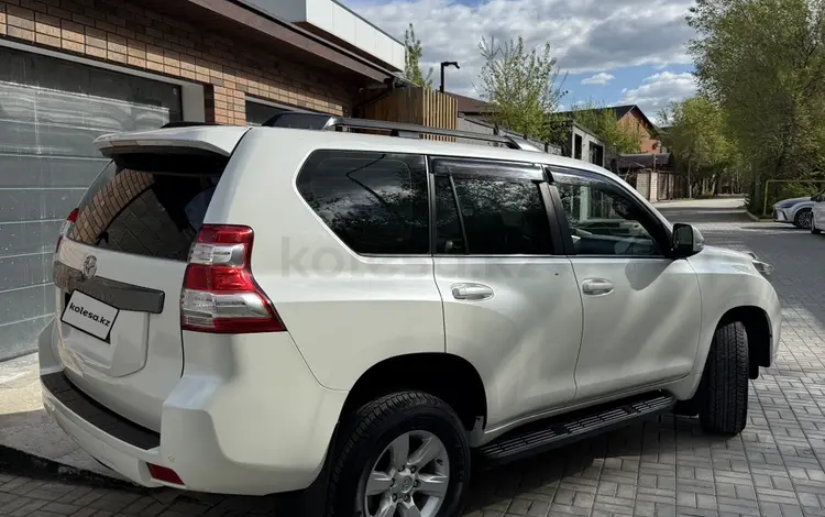 Toyota Land Cruiser Prado 2016 года за 18 400 000 тг. в Актобе