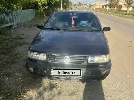 Volkswagen Passat 1993 года за 900 000 тг. в Караганда – фото 14