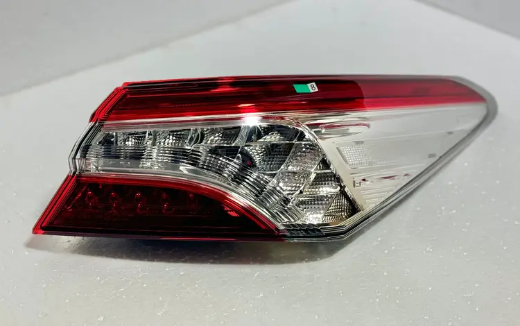 Задние фонари (НОВЫЕ, ОРИГИНАЛ) на Toyota Camry 70 за 169 900 тг. в Уральск