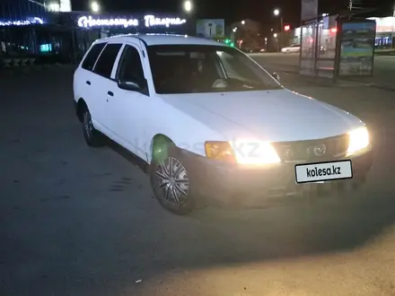 Mazda Familia 2000 года за 1 550 000 тг. в Петропавловск – фото 2