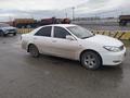 Toyota Camry 2003 года за 3 500 000 тг. в Актобе – фото 2