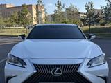 Lexus ES 250 2020 года за 19 000 000 тг. в Астана