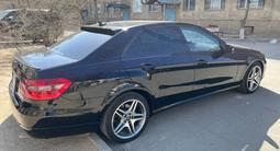 Mercedes-Benz E 200 2011 года за 7 500 000 тг. в Актау – фото 3