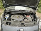 Kia Carens 2014 годаүшін6 300 000 тг. в Усть-Каменогорск – фото 4