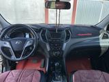 Hyundai Santa Fe 2015 годаүшін5 500 000 тг. в Уральск – фото 5