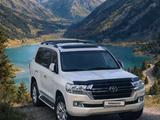 Toyota Land Cruiser 2019 годаүшін44 000 000 тг. в Астана