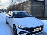 Hyundai Elantra 2024 года за 8 200 000 тг. в Алматы – фото 5