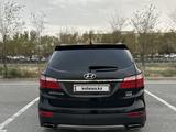 Hyundai Santa Fe 2014 годаfor7 000 000 тг. в Атырау – фото 5