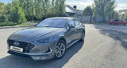Hyundai Sonata 2022 года за 11 500 000 тг. в Астана – фото 2