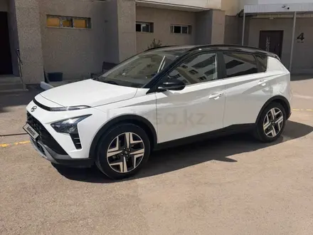 Hyundai Bayon 2024 года за 7 990 000 тг. в Астана