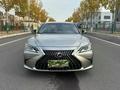 Lexus ES 250 2022 годаfor14 500 000 тг. в Алматы