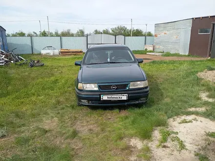 Opel Vectra 1995 года за 1 000 000 тг. в Актобе – фото 3