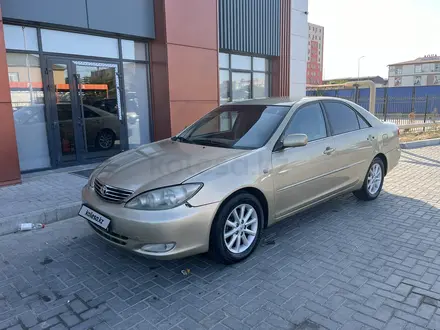 Toyota Camry 2004 года за 3 200 000 тг. в Актау – фото 2