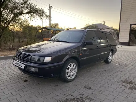 Volkswagen Passat 1995 года за 2 100 000 тг. в Уральск – фото 8