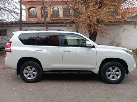 Toyota Land Cruiser Prado 2014 года за 16 950 000 тг. в Алматы – фото 6