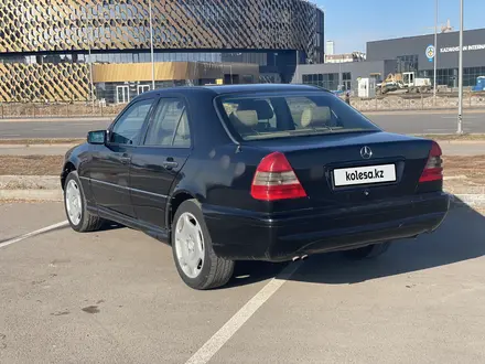 Mercedes-Benz C 280 1994 года за 1 300 000 тг. в Астана – фото 4