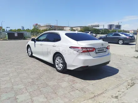 Toyota Camry 2019 года за 12 500 000 тг. в Актау – фото 5