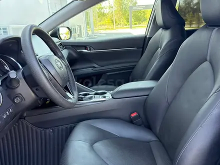 Toyota Camry Luxe 2023 года за 18 190 000 тг. в Кокшетау – фото 12