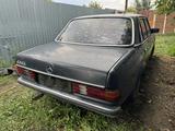 Mercedes-Benz E 200 1982 года за 400 000 тг. в Павлодар