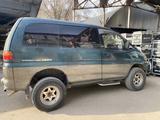 Mitsubishi Delica 1996 годаfor2 800 000 тг. в Алматы