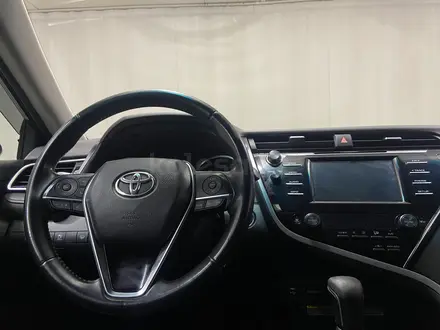 Toyota Camry 2020 года за 10 700 000 тг. в Алматы – фото 9