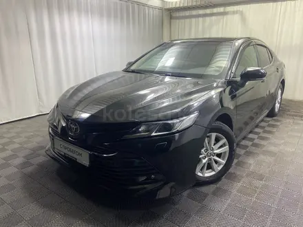 Toyota Camry 2020 года за 10 700 000 тг. в Алматы
