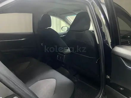 Toyota Camry 2020 года за 10 700 000 тг. в Алматы – фото 7