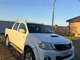 Toyota Hilux 2013 года за 6 000 000 тг. в Уральск – фото 2