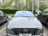 Hyundai Sonata 2021 года за 13 300 000 тг. в Алматы