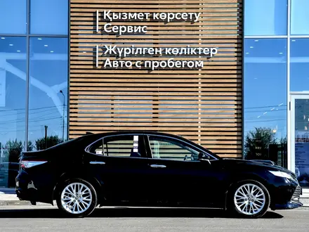 Toyota Camry 2019 года за 14 500 000 тг. в Тараз – фото 18