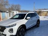 Hyundai Santa Fe 2020 года за 15 000 000 тг. в Алматы – фото 2