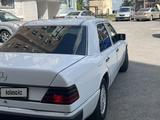Mercedes-Benz E 200 1992 годаүшін1 350 000 тг. в Караганда