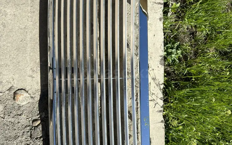 Решетка радиатора за 30 000 тг. в Семей