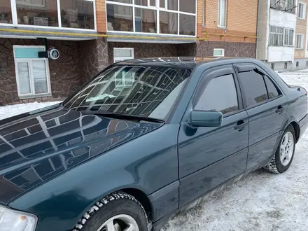 Mercedes-Benz C 180 1996 года за 2 000 000 тг. в Кокшетау – фото 3