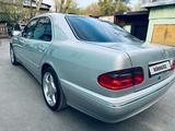 Mercedes-Benz E 200 2000 года за 5 500 000 тг. в Караганда – фото 3